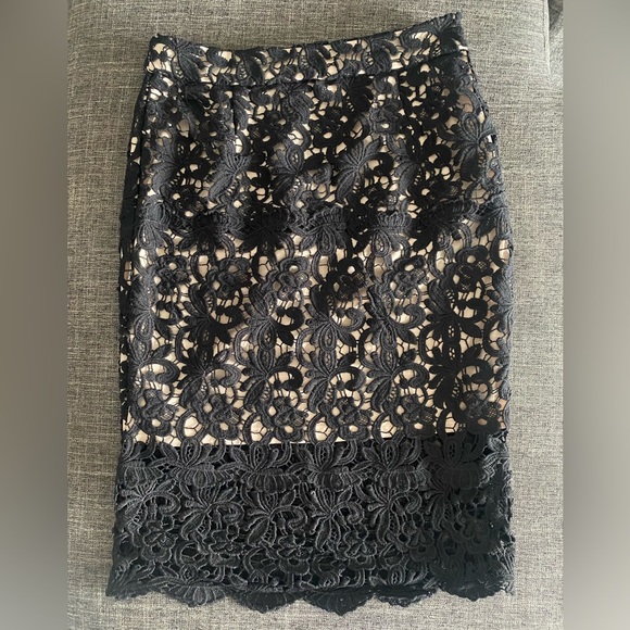 Mendocino lace pencil skirt- size small - Picture 1 of 1